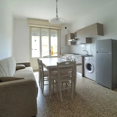 Appartamento Condominio Trieste *
